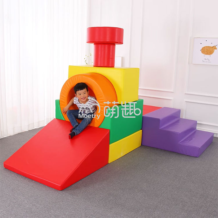 Kids Outdoor Playset - Blocos de Espuma Coloridos em Forma