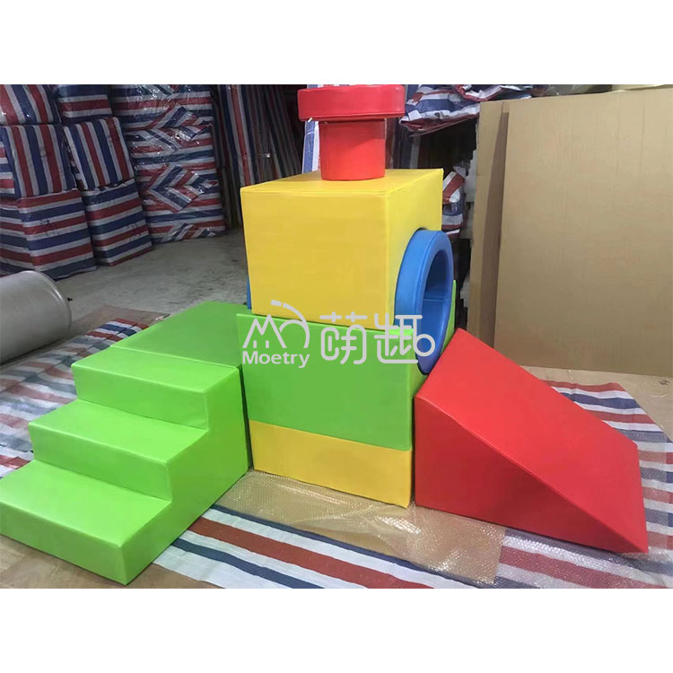 Blocos de Espuma Coloridos em  - Kids Outdoor Playset avaliação e preço